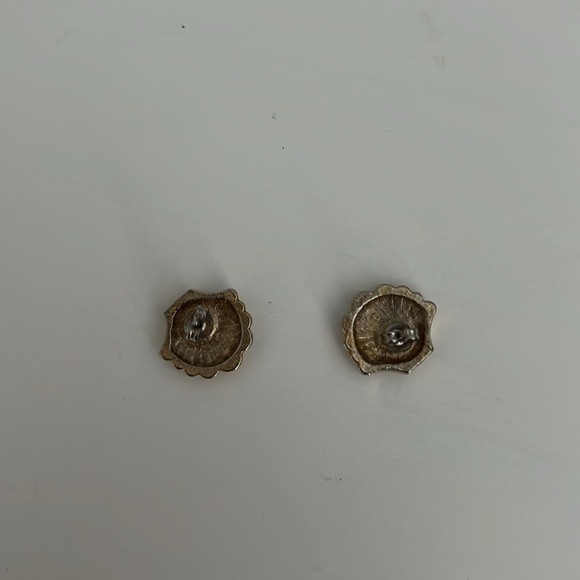 Faux Gold Seashell Studs - Picture 6 of 7
